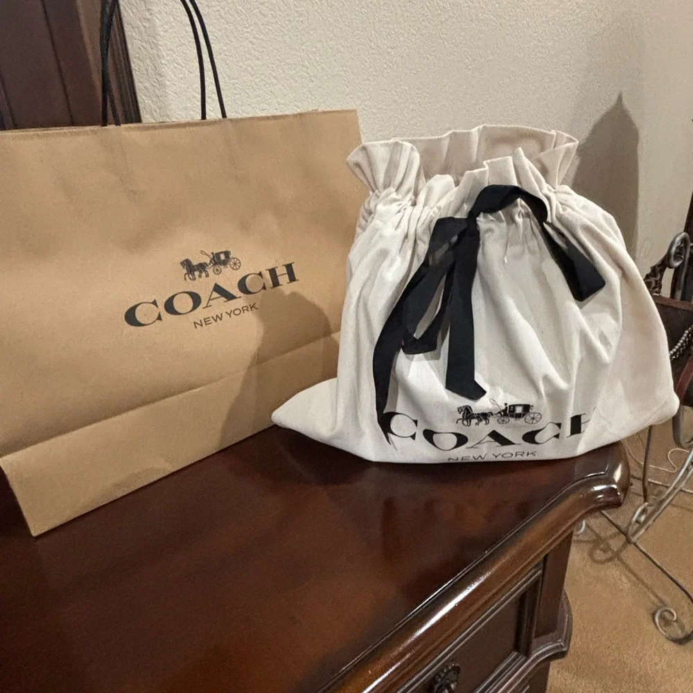 Coach powder Pink Rowan Bucket Bag - Picture 7 of 9